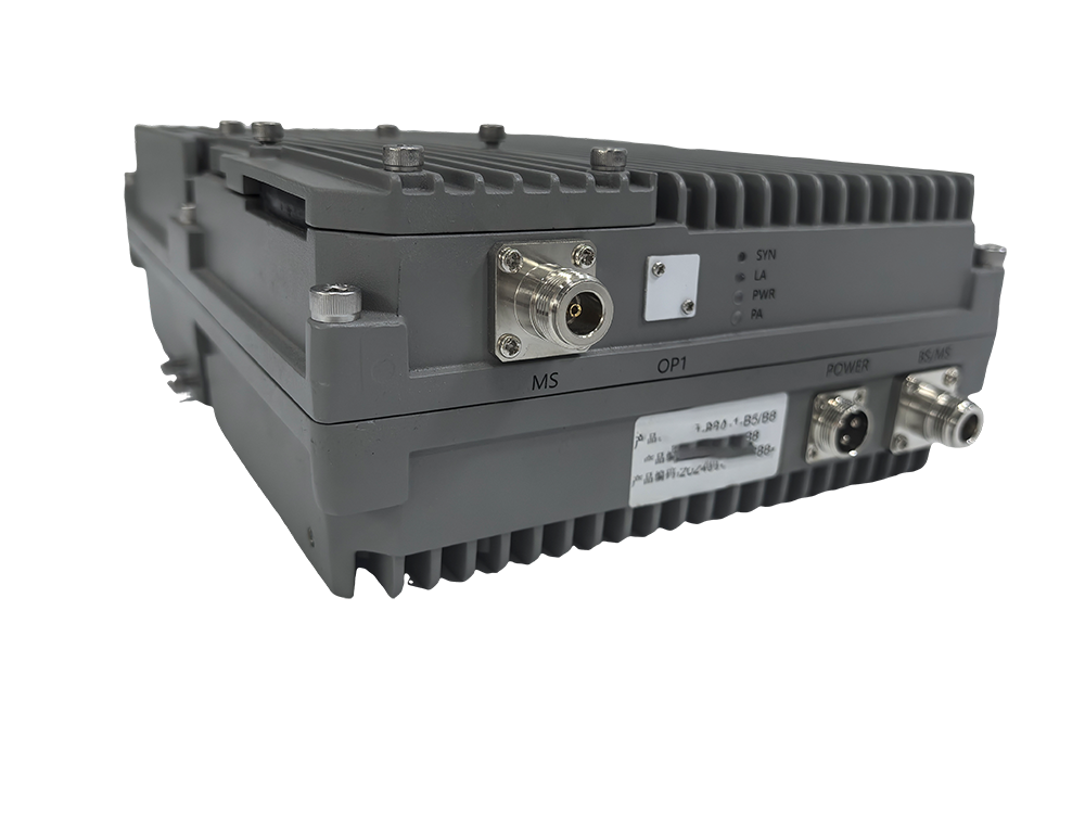  珠山三频手机信号接收器2000㎡